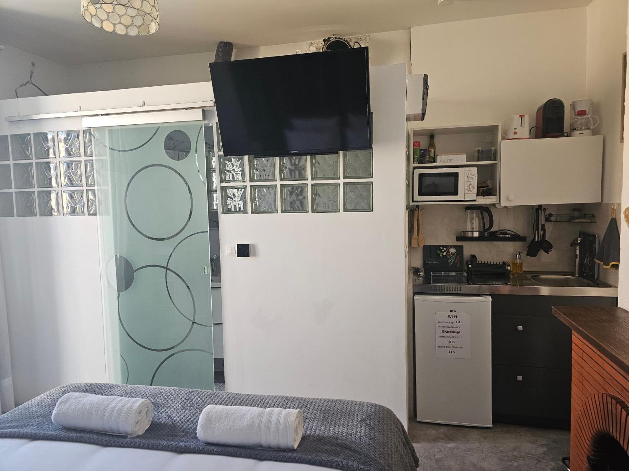 Studio 1 A La Trinite Proche De Nice, Monaco Et L'Italie Bagian luar foto